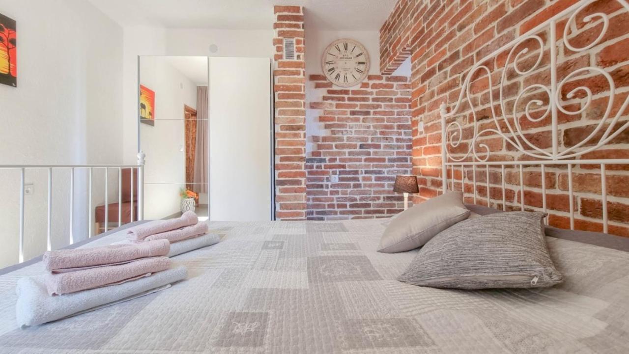 شقة Enio Novigrad Istria المظهر الخارجي الصورة